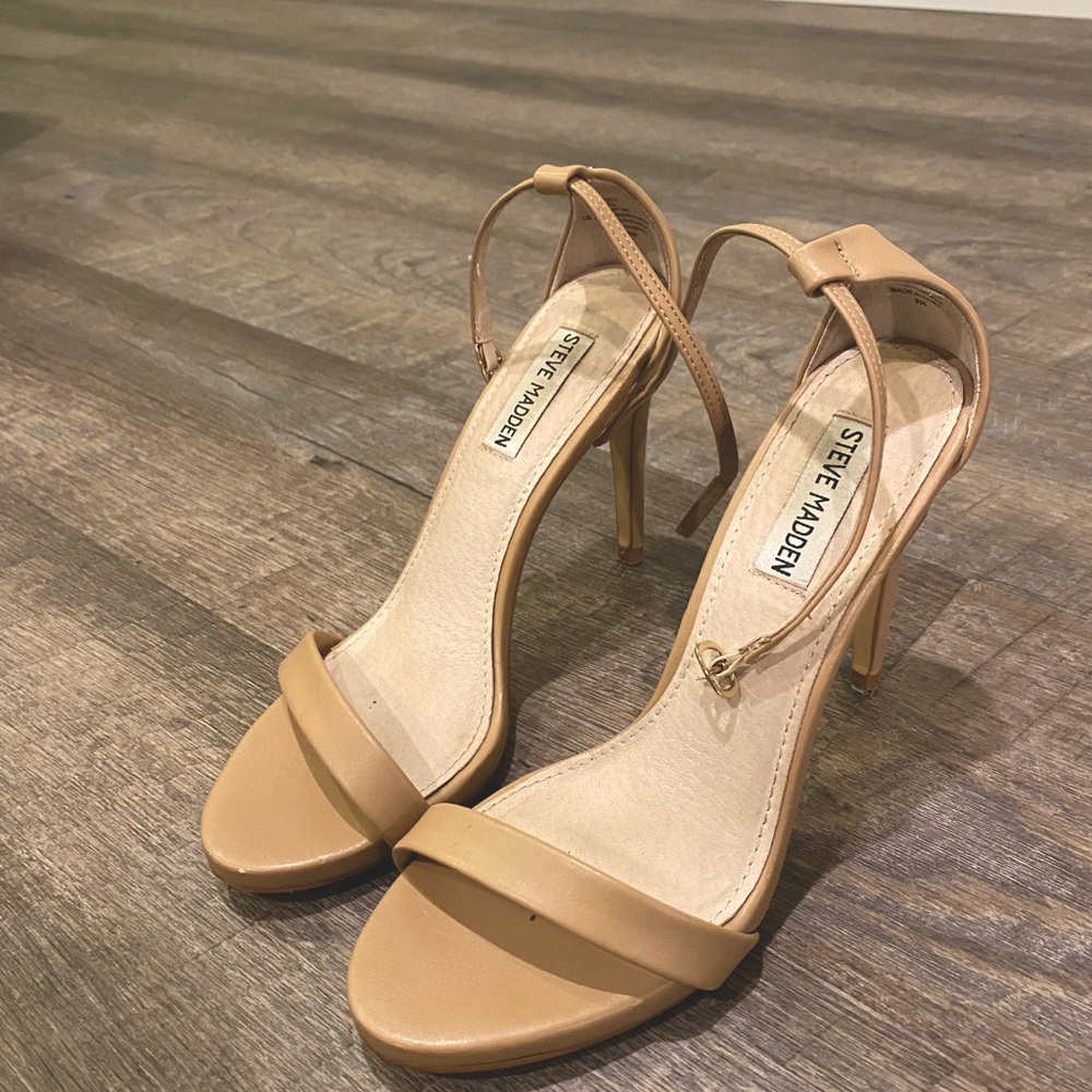 Steve Madden Nude Heels